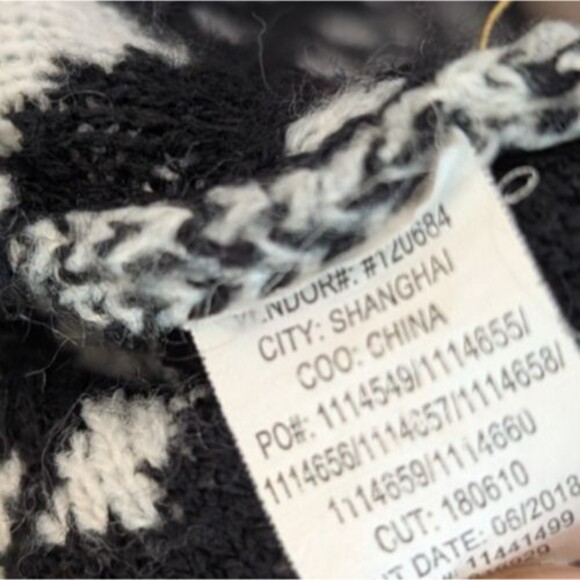 Disney the Nightmare Before Christmas Womens Cardigan Sweater Hooded Open Small - Picture 7 of 9